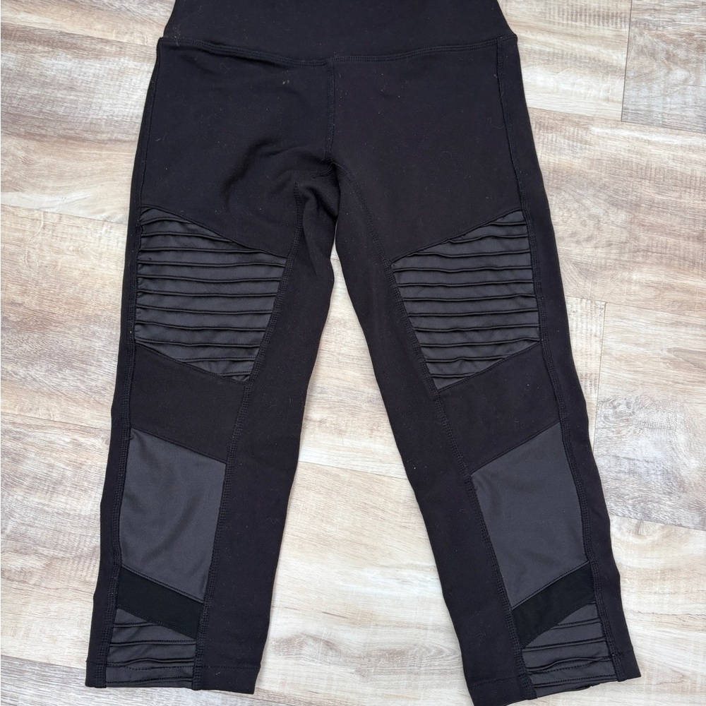 All Black Moto Panel Leggings Capri